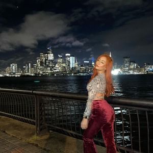 Meet your Posher, Daniela